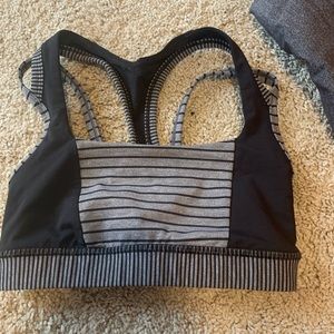 Lululemon sports bra!!
